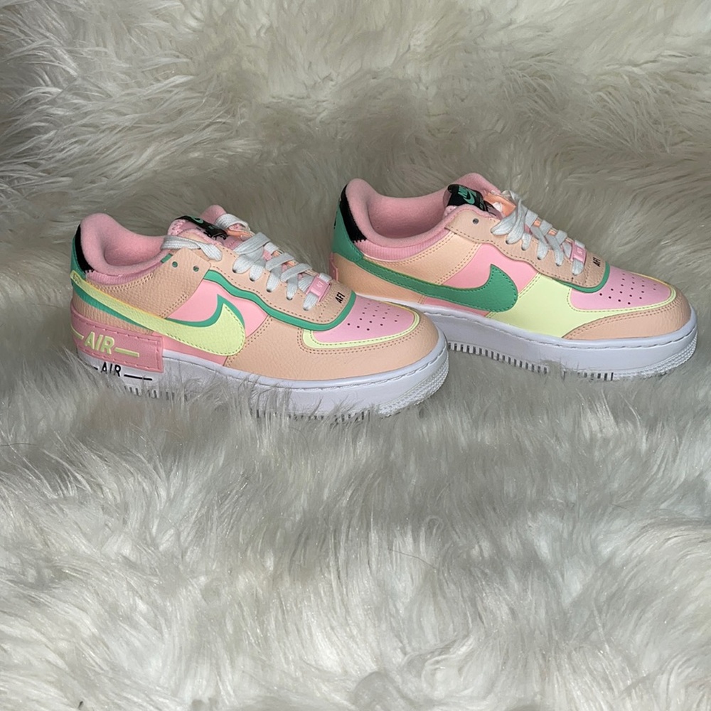 Air Force 1 Shadow 'Arctic Punch Barely Volt'